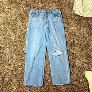 Light wash distressed jean